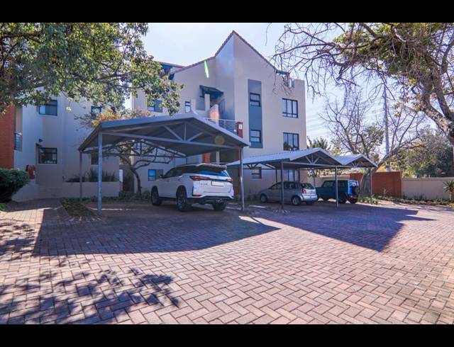 2 BEDROOM APARTMENT FOR SALE IN LONEHILL